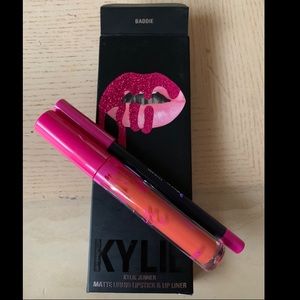 Kylie Cosmetics Makeup - BADDIE | MATTE LIP KIT Kylie Cosmetics Makeup - BADDIE | MATTE LIP KIT